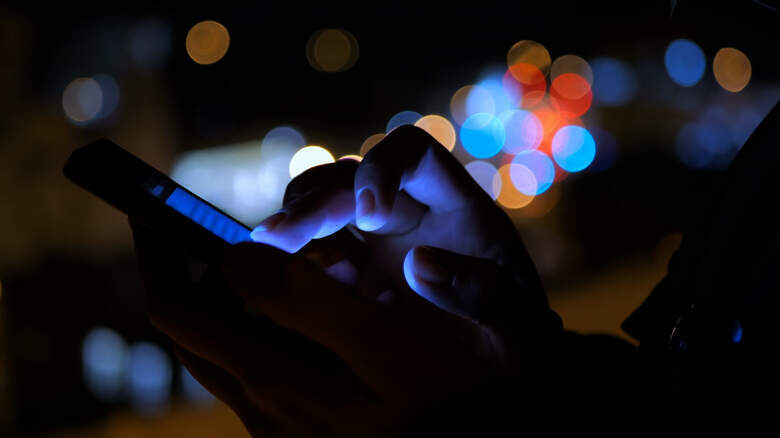 STILL HANDS cbbc0a6a391e3d1d0a2739208c1b6068